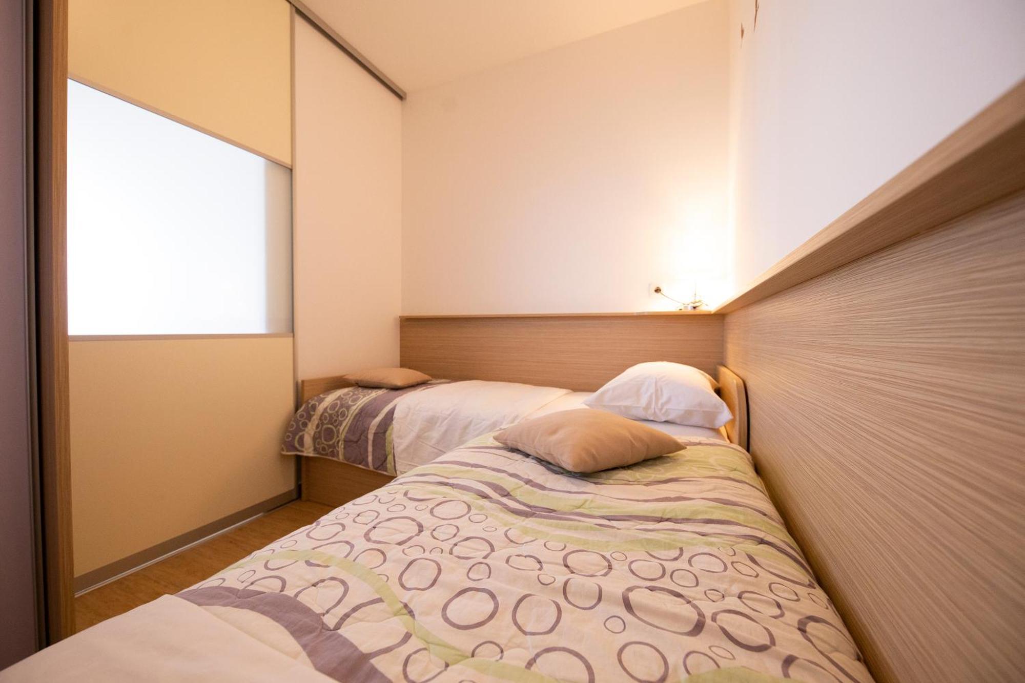Pension Augustino Miletici エクステリア 写真